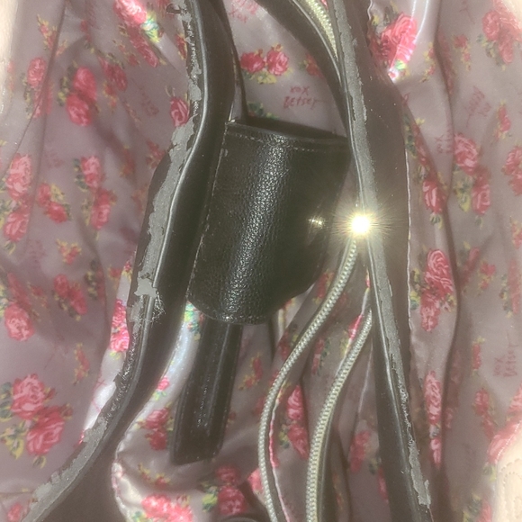 Purse - Picture 3 of 4